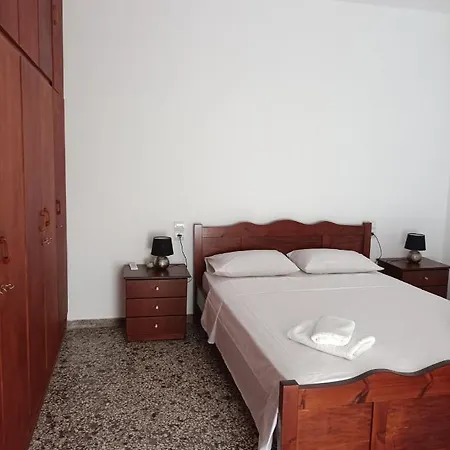 Apartment Kostas Maria 109m2 1st Floor Makry Gialos (Crete)
